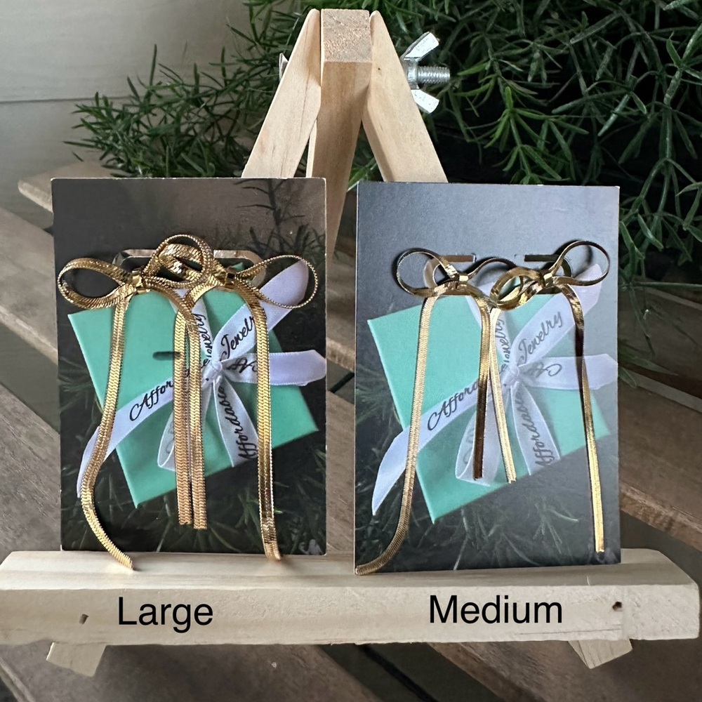 Large Ribbon Earrings - Picture 3 of 10